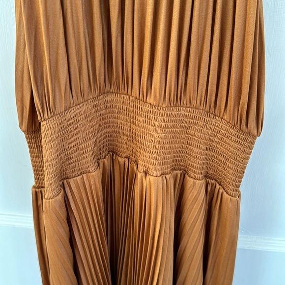 ELIE TAHARI NWT Pleated Blouson Midi Dress SZ M - Picture 7 of 8